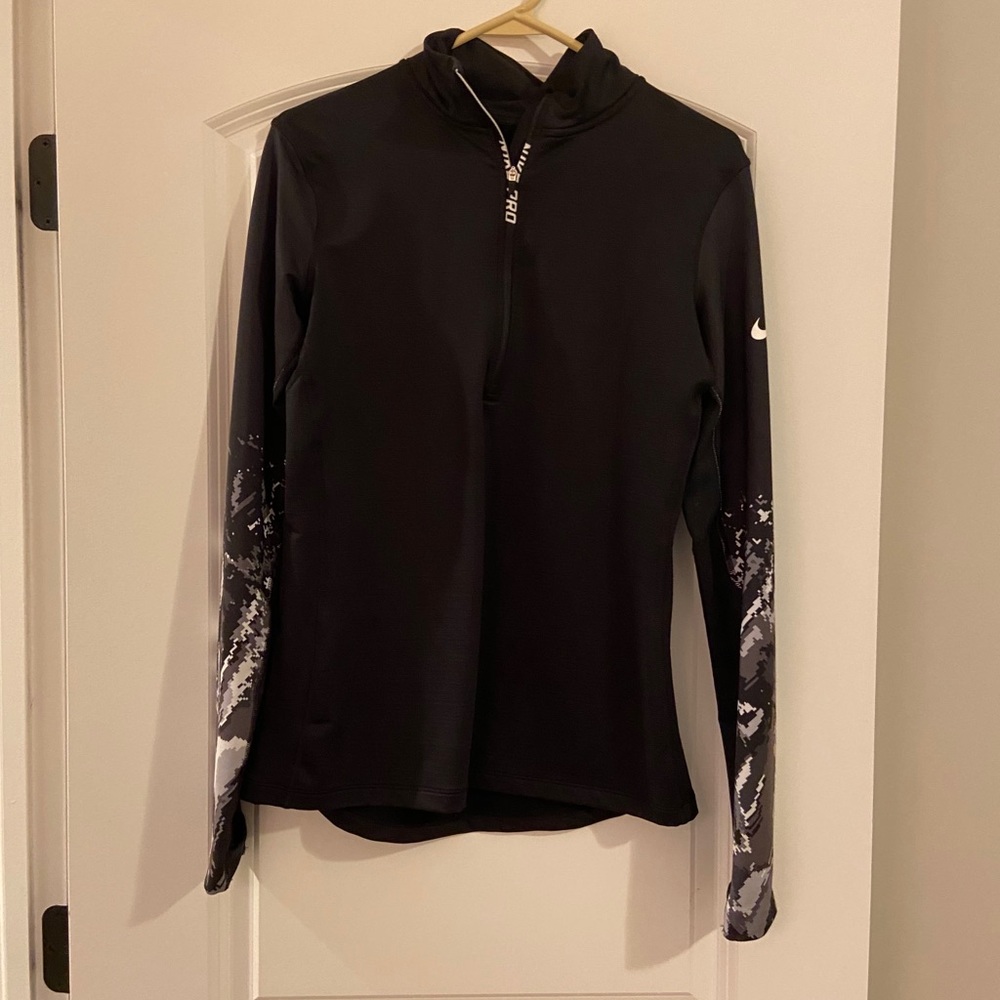 Nike Pro Hyperwarm Women’s Pullover